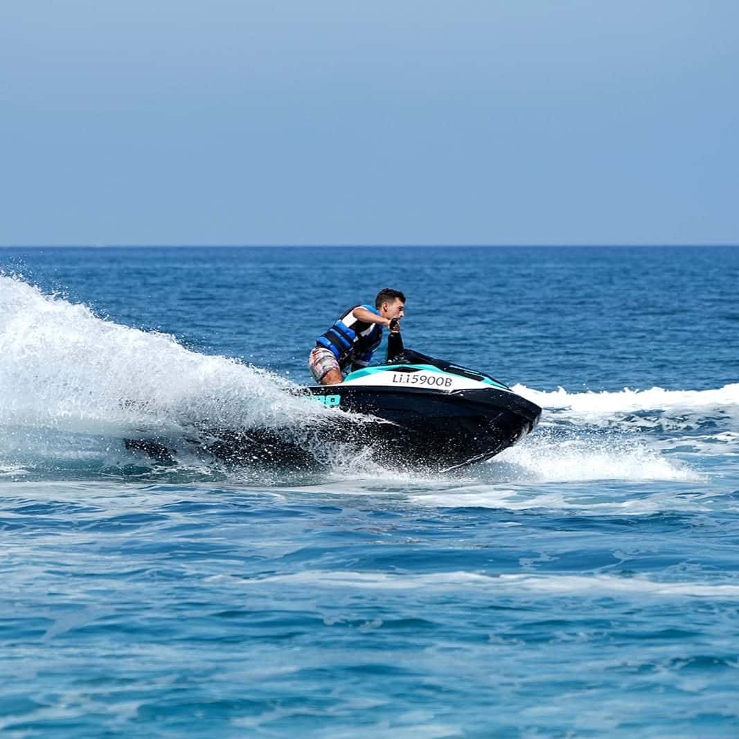 Deckhand - Image 3