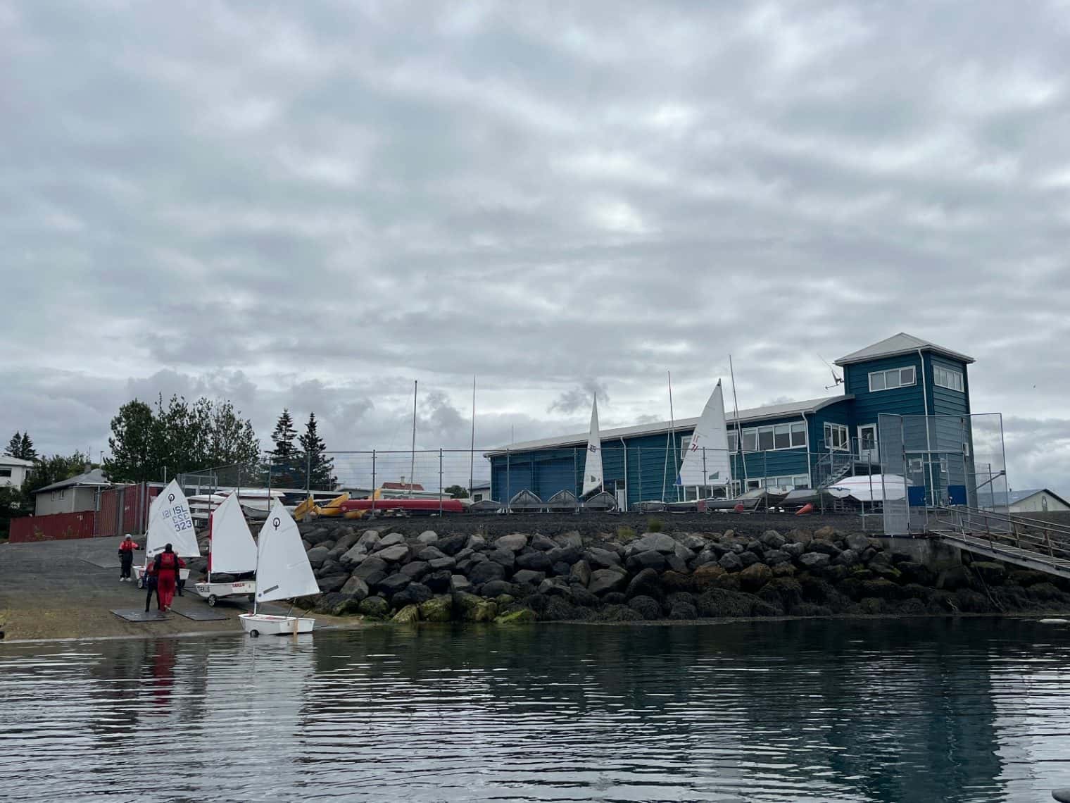 We are looking for an experienced person who is a coach/instructor for our Optimist, ILCA and possibly RS AERO sailors 