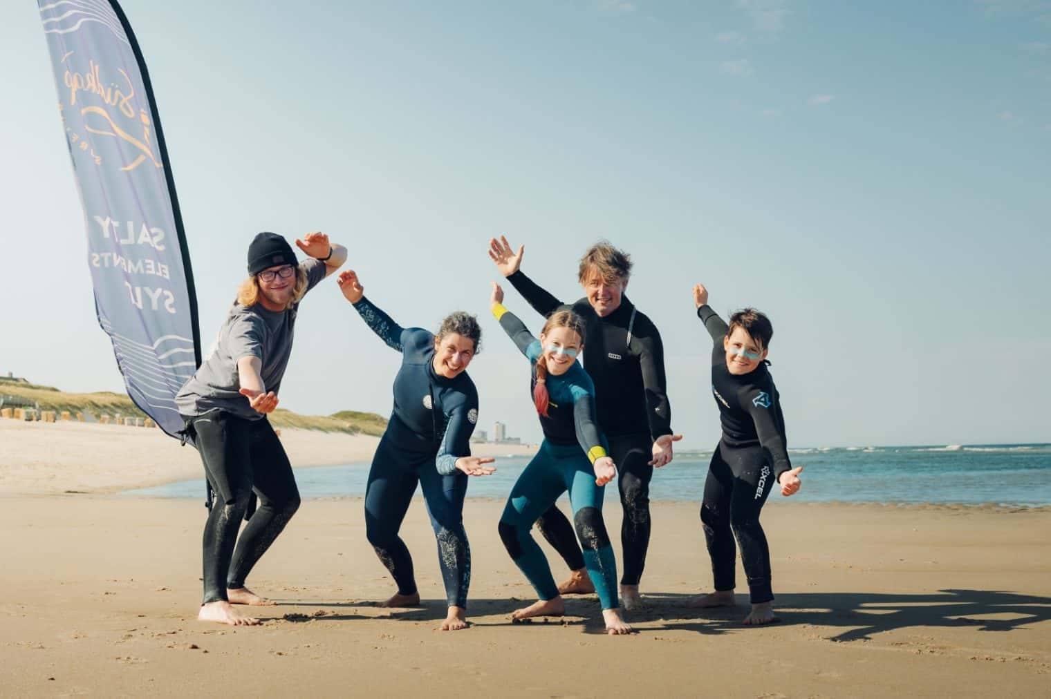 Surf Instructor / Surf Coach / Surflehrer:in - Image 2