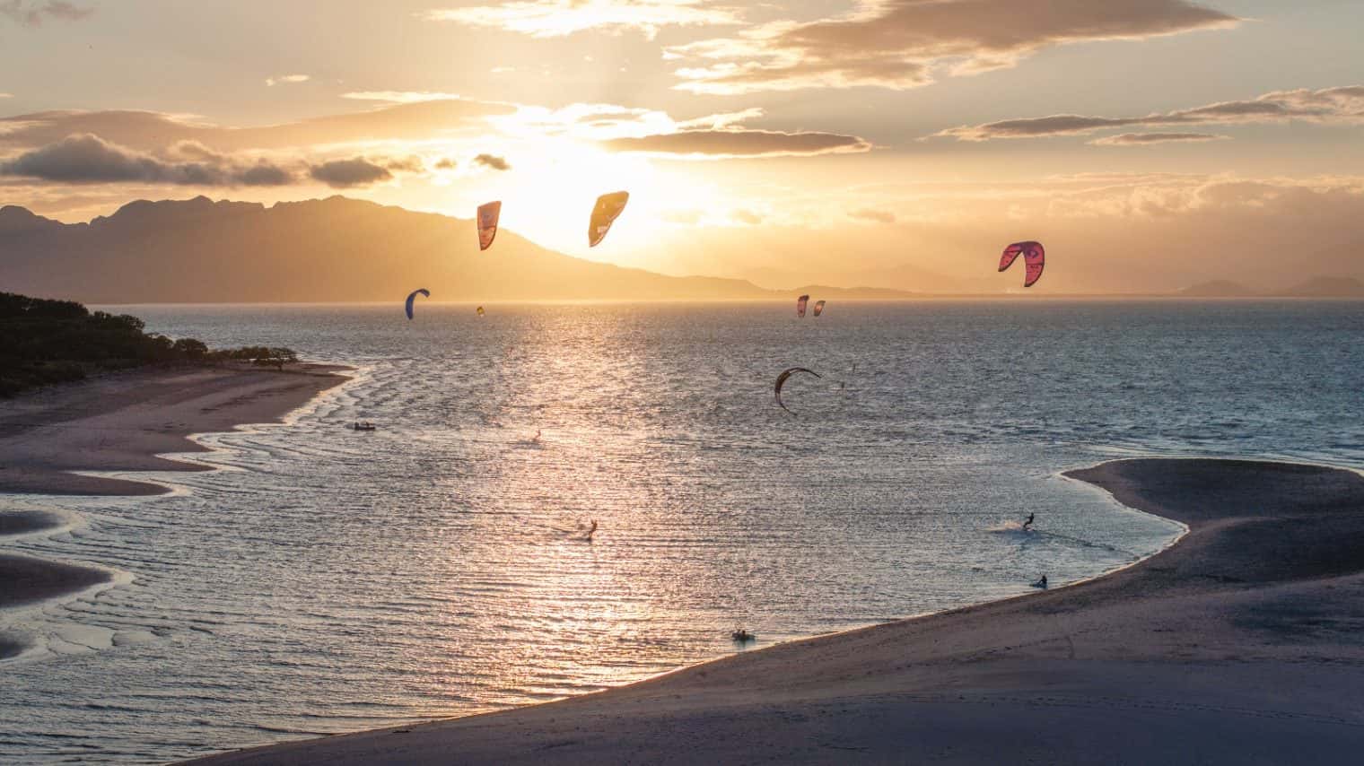 GERMAN SPEAKING KITE INSTRUCTOR PANAMA - Dec 26 to Apr 27 - Image 3